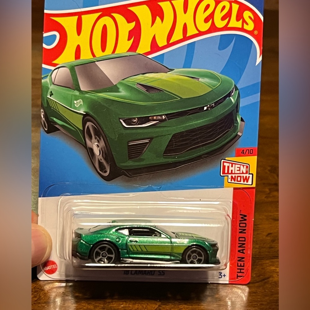 Hotwheels 2018 Chevrolet Camaro SS